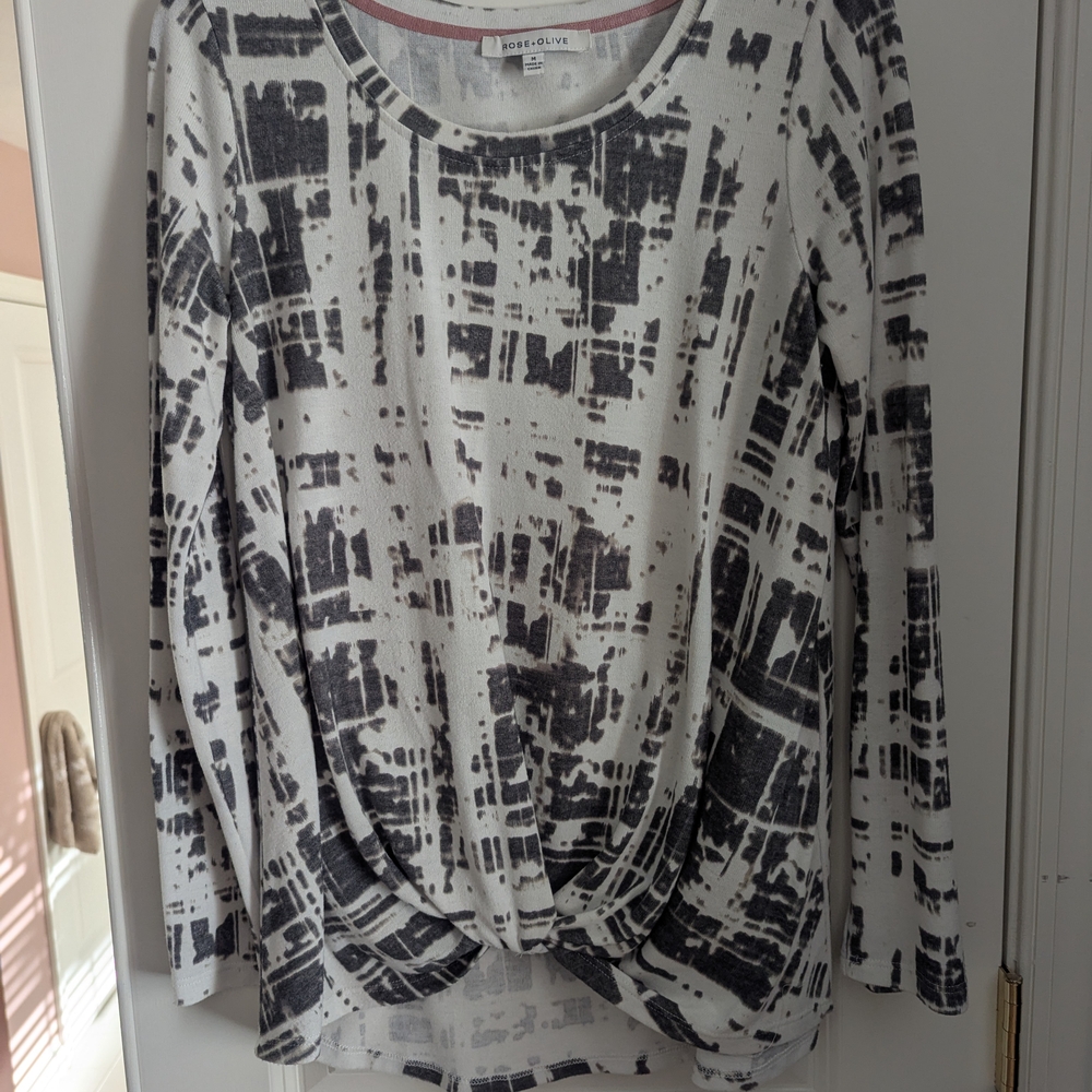 Kori Black and White Women's Top